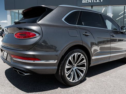 Certified 2024 Bentley Bentayga AWD/4WD image 13