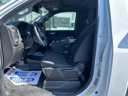 New 2025 GMC Sierra 2500 Pro w/ Convenience Package image 11