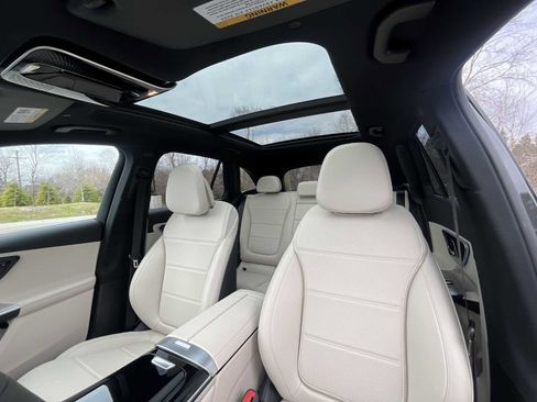 New 2026 Mercedes-Benz GLC 300 4MATIC image 9