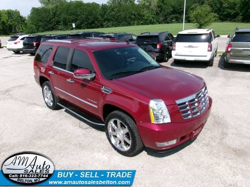 Used 2010 Cadillac Escalade Luxury AWD/4WD image 34