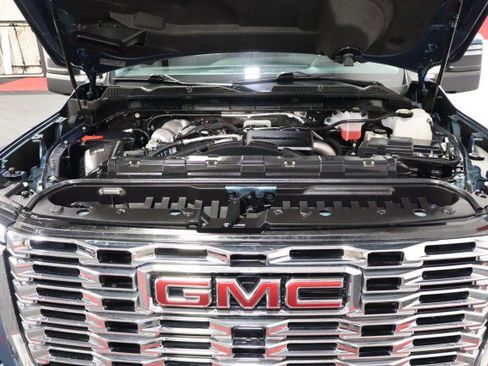 Used 2024 GMC Sierra 2500 Denali w/ Denali Reserve Package AWD/4WD image 71