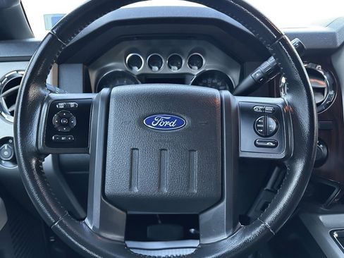Used 2015 Ford F250 Lariat w/ Chrome Package image 18