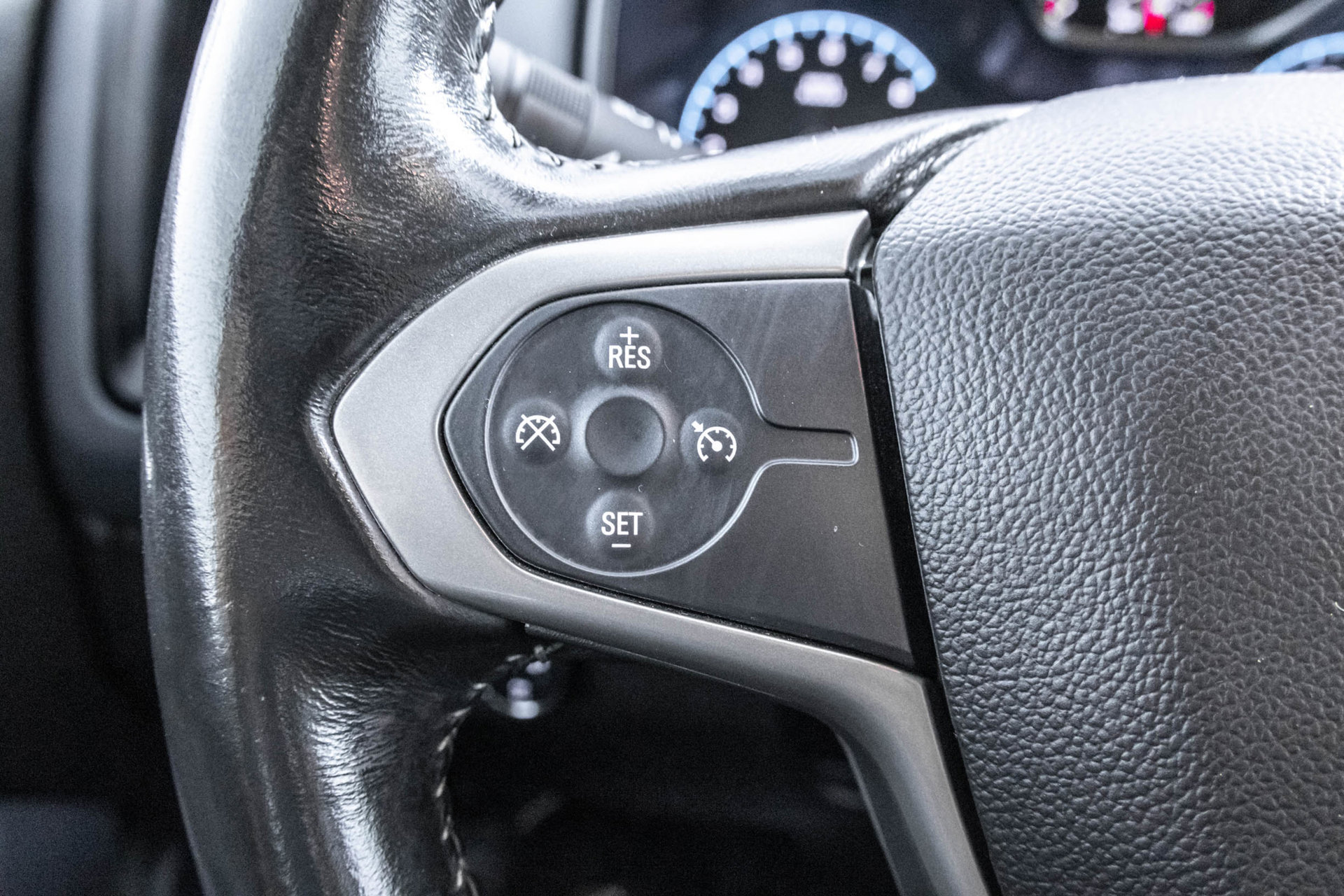 Used 2017 Chevrolet Colorado Z71 AWD/4WD image 23