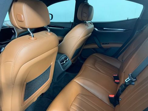Used 2021 Maserati Ghibli RWD image 18