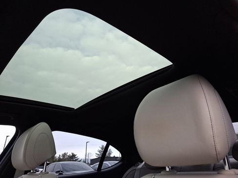 Certified 2023 Genesis G70 2.0T w/ Sport Prestige Package image 21