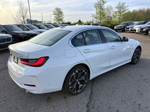 Used 2025 BMW 330i xDrive Sedan AWD/4WD image 5