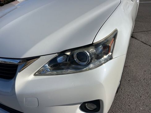 Used 2013 Lexus CT 200h image 9