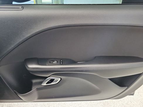 Used 2019 Dodge Challenger R/T image 18