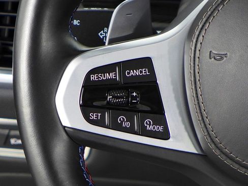 Used 2024 BMW X7 M60i w/ M Sport Professional Package image 30