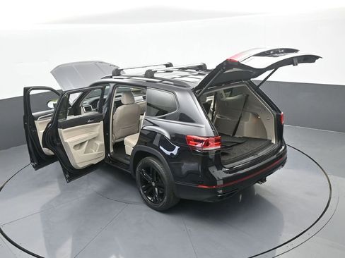 Used 2023 Volkswagen Atlas SEL R-Line image 75