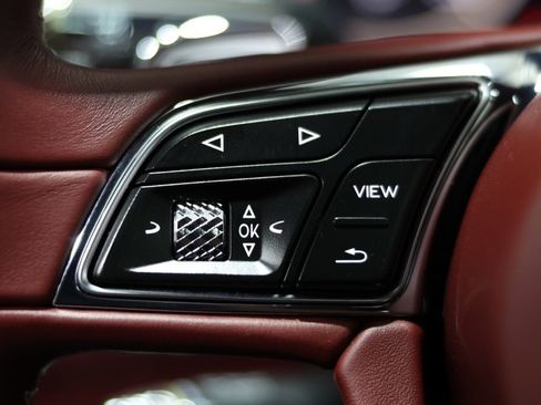 Used 2020 Bentley Flying Spur W12 image 43
