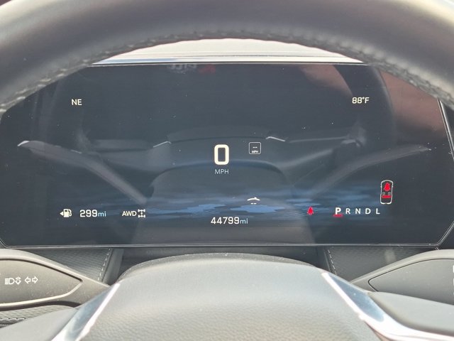 Used 2025 Chevrolet Equinox LT AWD/4WD image 16