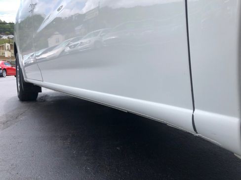 Used 2018 Nissan NV 2500 SL w/ Navigation Package image 13