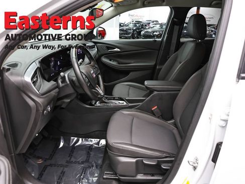 Used 2024 Buick Encore GX Preferred FWD image 25