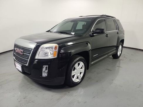 Used 2013 GMC Terrain SLE w/ Convenience Package FWD image 2