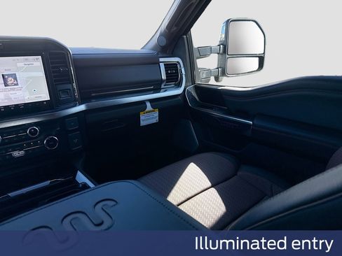 New 2025 Ford F250 King Ranch w/ Chrome Package image 32