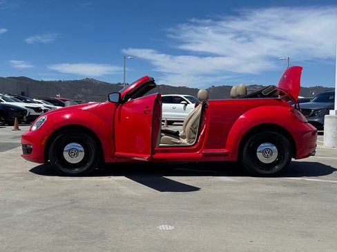 Used 2013 Volkswagen Beetle 2.5 FWD image 27