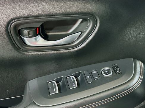 Used 2023 Honda HR-V Sport image 15