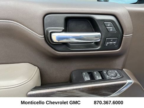 Used 2019 Chevrolet Silverado 1500 LTZ w/ LTZ Premium Package image 11