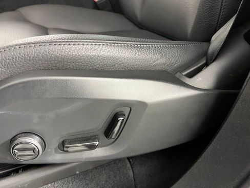 Used 2025 Volvo XC90 B6 Plus image 22