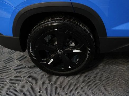 New 2026 Volkswagen Taos SE AWD/4WD image 20
