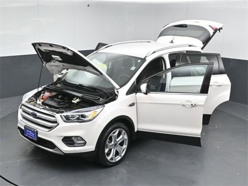 Certified 2019 Ford Escape Titanium image 55