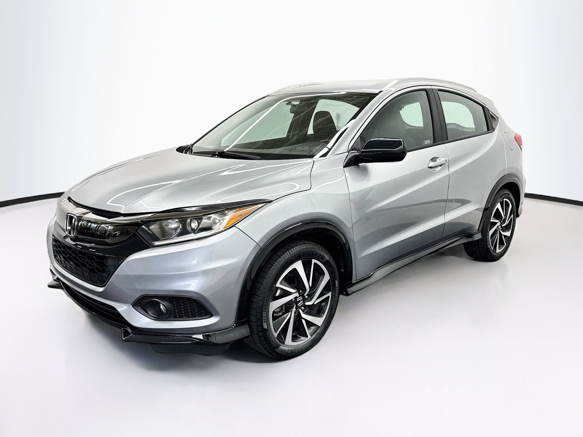 Used 2020 Honda HR-V Sport image 3