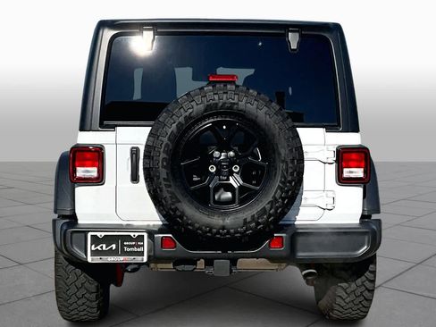 Used 2024 Jeep Wrangler Willys image 4