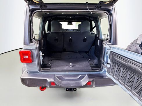 Used 2025 Jeep Wrangler Unlimited Rubicon AWD/4WD image 22