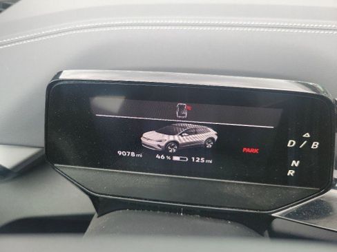 Used 2023 Volkswagen ID.4 Pro S image 5