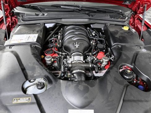 Used 2018 Maserati GranTurismo Sport image 35