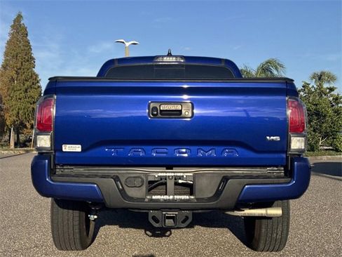 Used 2023 Toyota Tacoma TRD Sport image 5