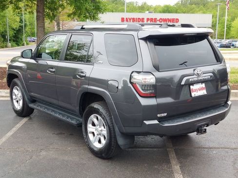 Used 2019 Toyota 4Runner SR5 AWD/4WD image 7