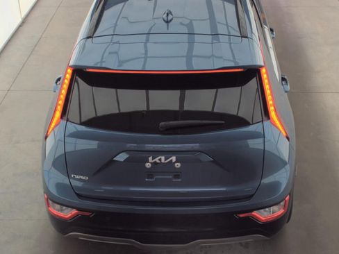 Used 2024 Kia Niro Wind w/ Wind Preserve Package FWD image 6