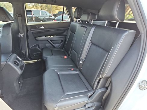 Used 2020 Volkswagen Atlas Cross Sport SE AWD/4WD image 14