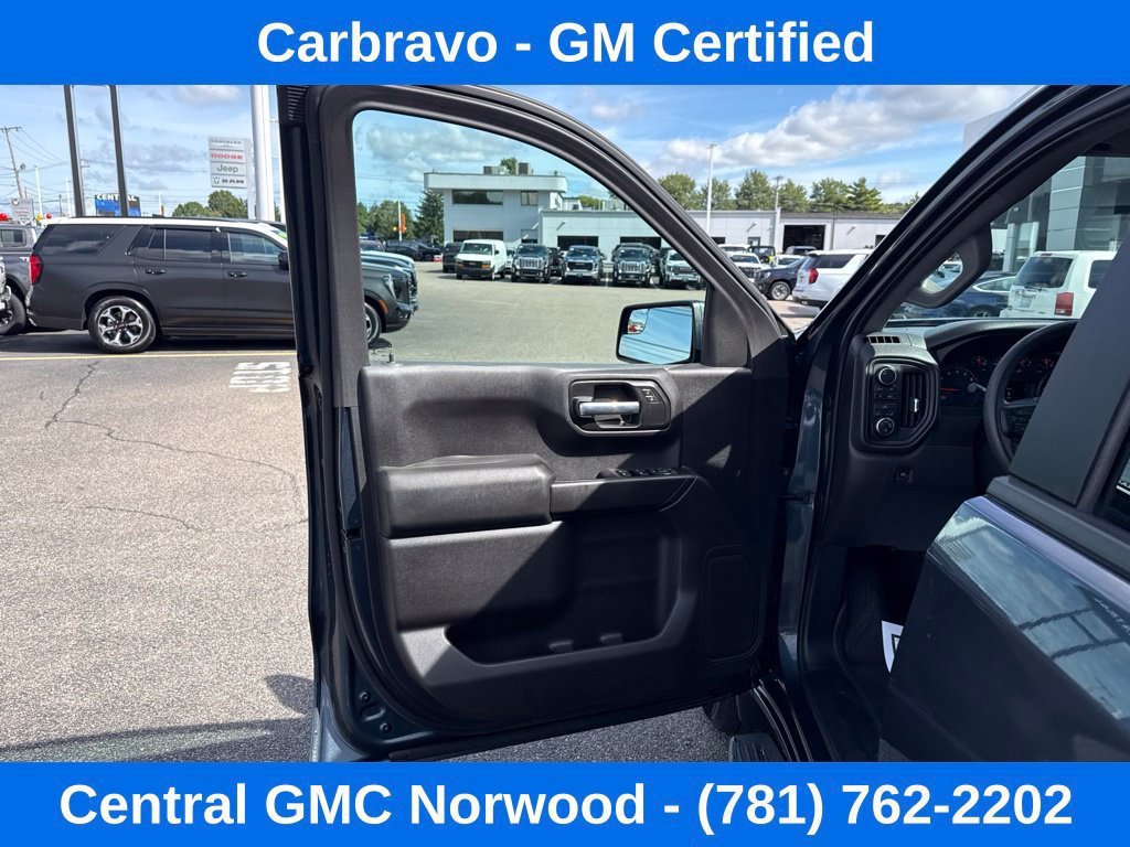 Used 2020 Chevrolet Silverado 1500 Custom w/ Custom Value Package AWD/4WD image 11