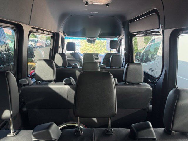 Used 2024 Mercedes-Benz Sprinter 2500 image 17