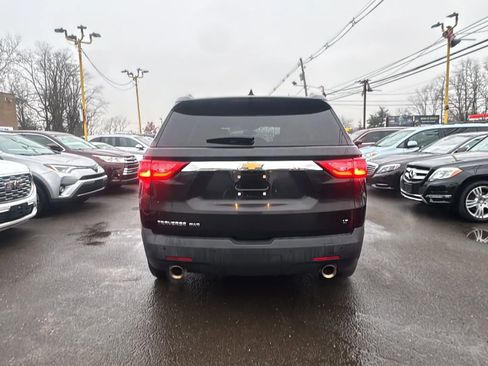Used 2018 Chevrolet Traverse LT image 6