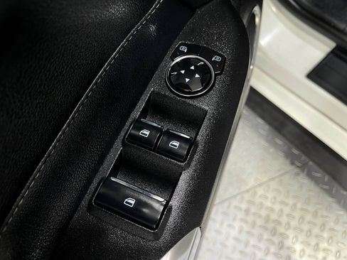 Used 2018 Ford Mustang GT Premium RWD image 15