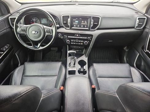 Used 2018 Kia Sportage EX image 17
