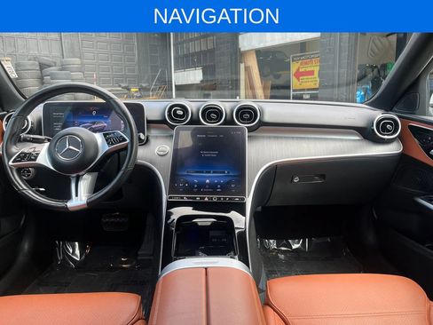 Used 2025 Mercedes-Benz C 300 4MATIC Sedan image 5