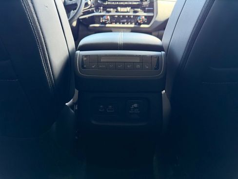Used 2025 Nissan Pathfinder Platinum w/ Cargo Package FWD image 27