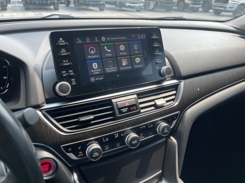 Used 2020 Honda Accord Touring image 20