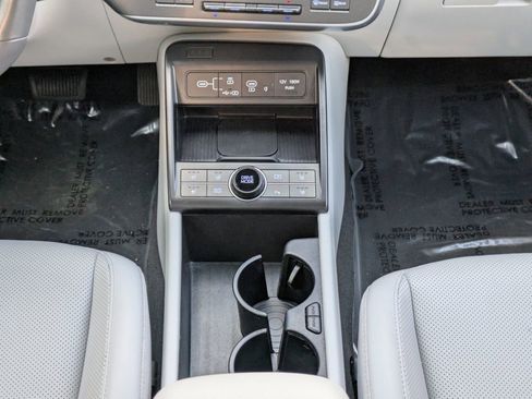 Used 2024 Hyundai Kona Limited image 20