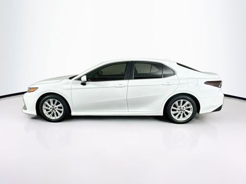 Used 2024 Toyota Camry LE FWD image 4