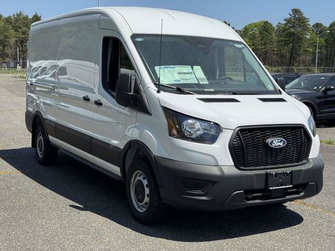New 2026 Ford Transit 250 148 Medium Roof RWD image 2