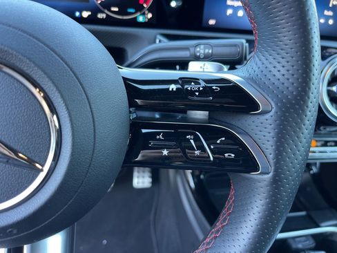 Certified 2025 Mercedes-Benz CLA 250 4MATIC image 18