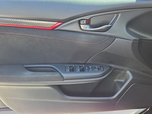 Used 2019 Honda Civic Type R image 33
