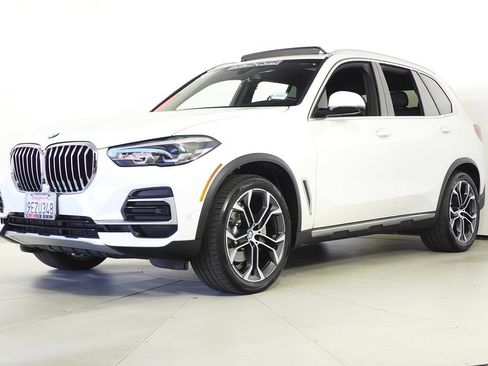 Certified 2023 BMW X5 sDrive40i w/ Parking Assistance Package RWD image 2
