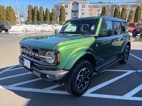 Used 2025 Ford Bronco Outer Banks image 21